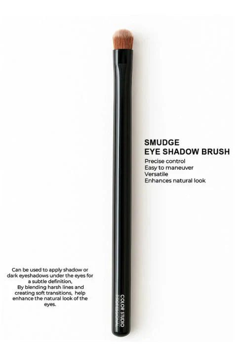 Color Studio Smudge Eye Shadow brush