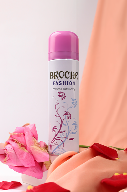 broche-fashion-body-spray-with-flowers-and-curtain
