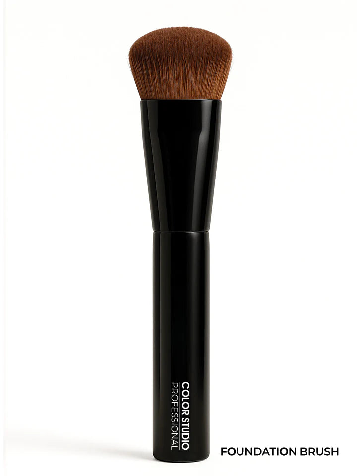 Color Studio - Diagonal Foundation Brush