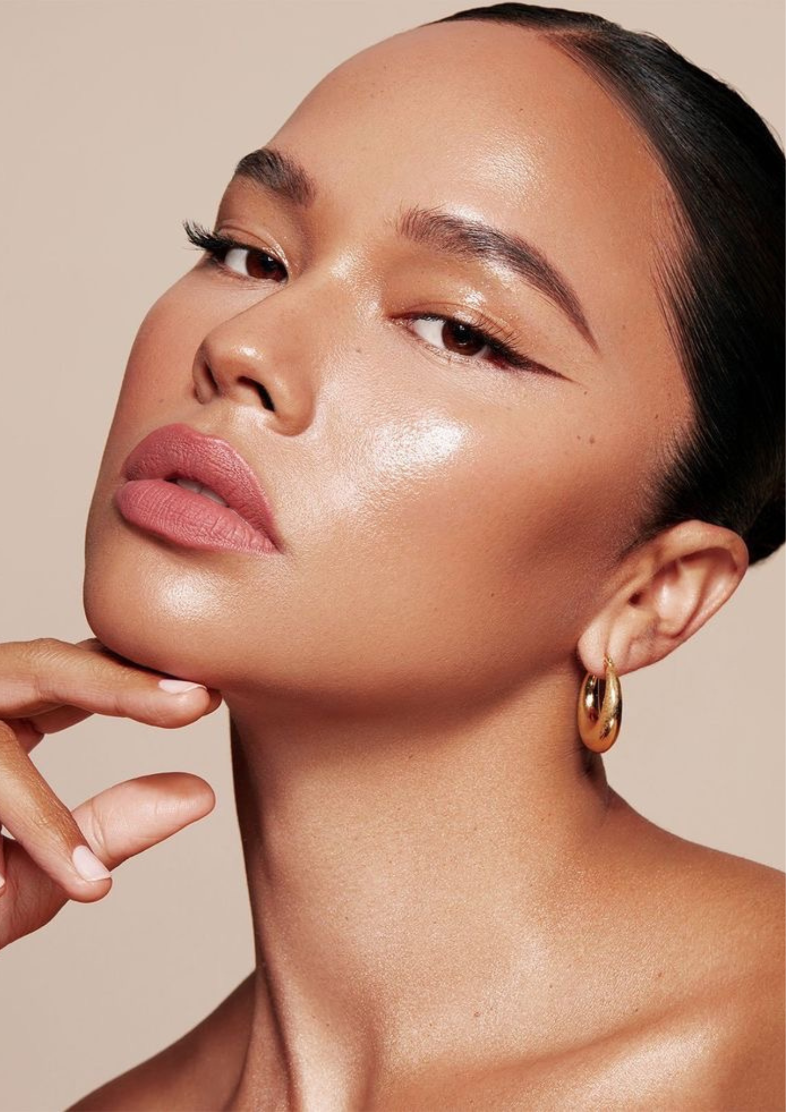 What are Some Hacks for a Perfect Makeup Look?