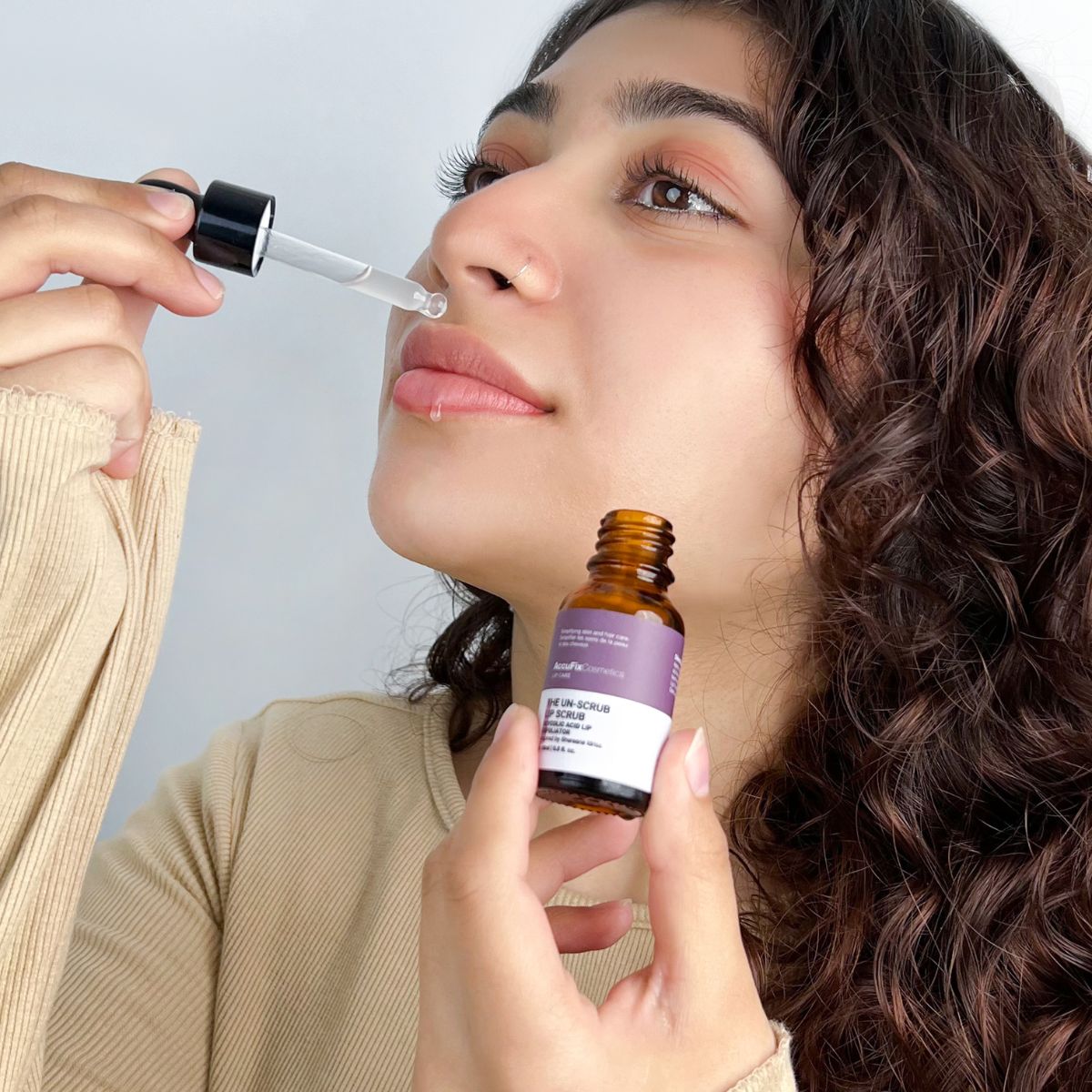 Smooth Texture of the Unscrub Lip Scrub - AccuFix Cosmetics