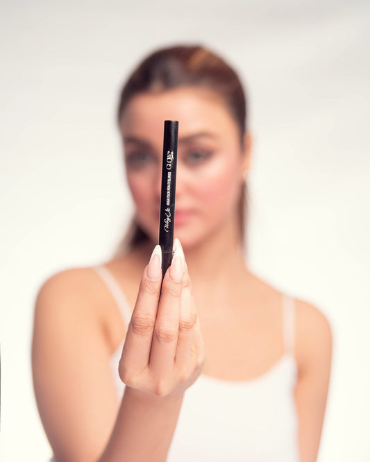 Glow Beauty - Wing It Eyeliner