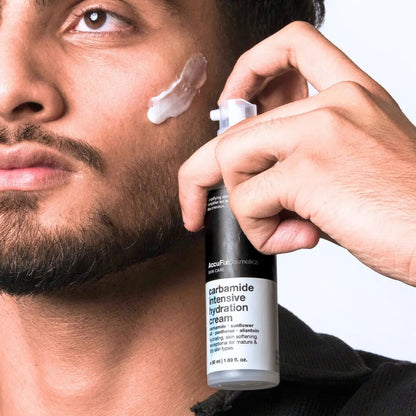 Texture of Carbamide Intensive Hydration Cream