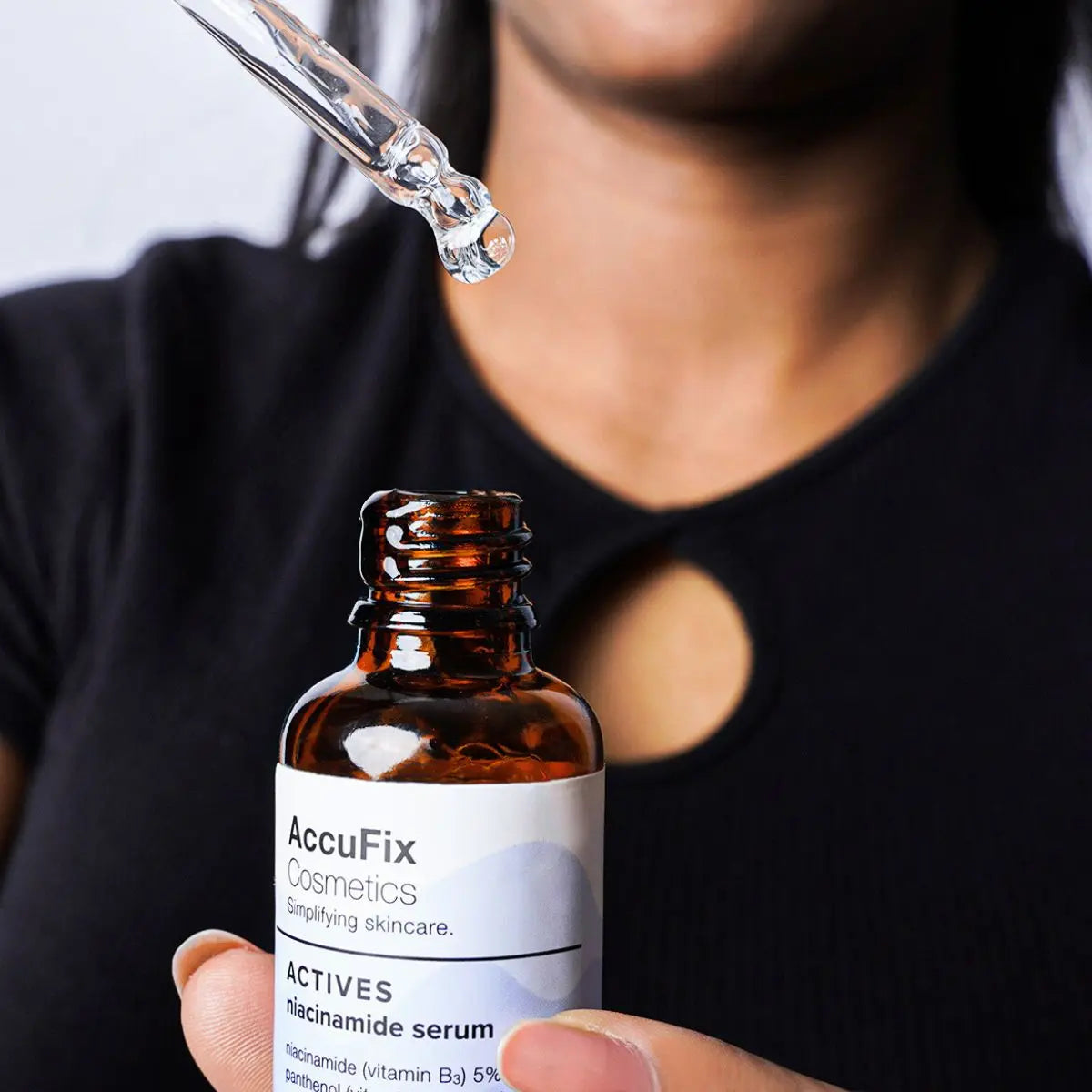 Texture of Niacinamide Serum | AccuFix Cosmetics
