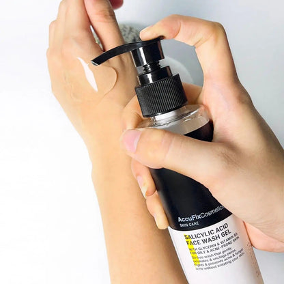 Salicylic Acid Gel Face Wash texture | AccuFix Cosmetics