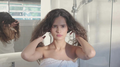 Revlon - UniqONE All-in-One Leave-In Hair Treatment for Curls 230ml