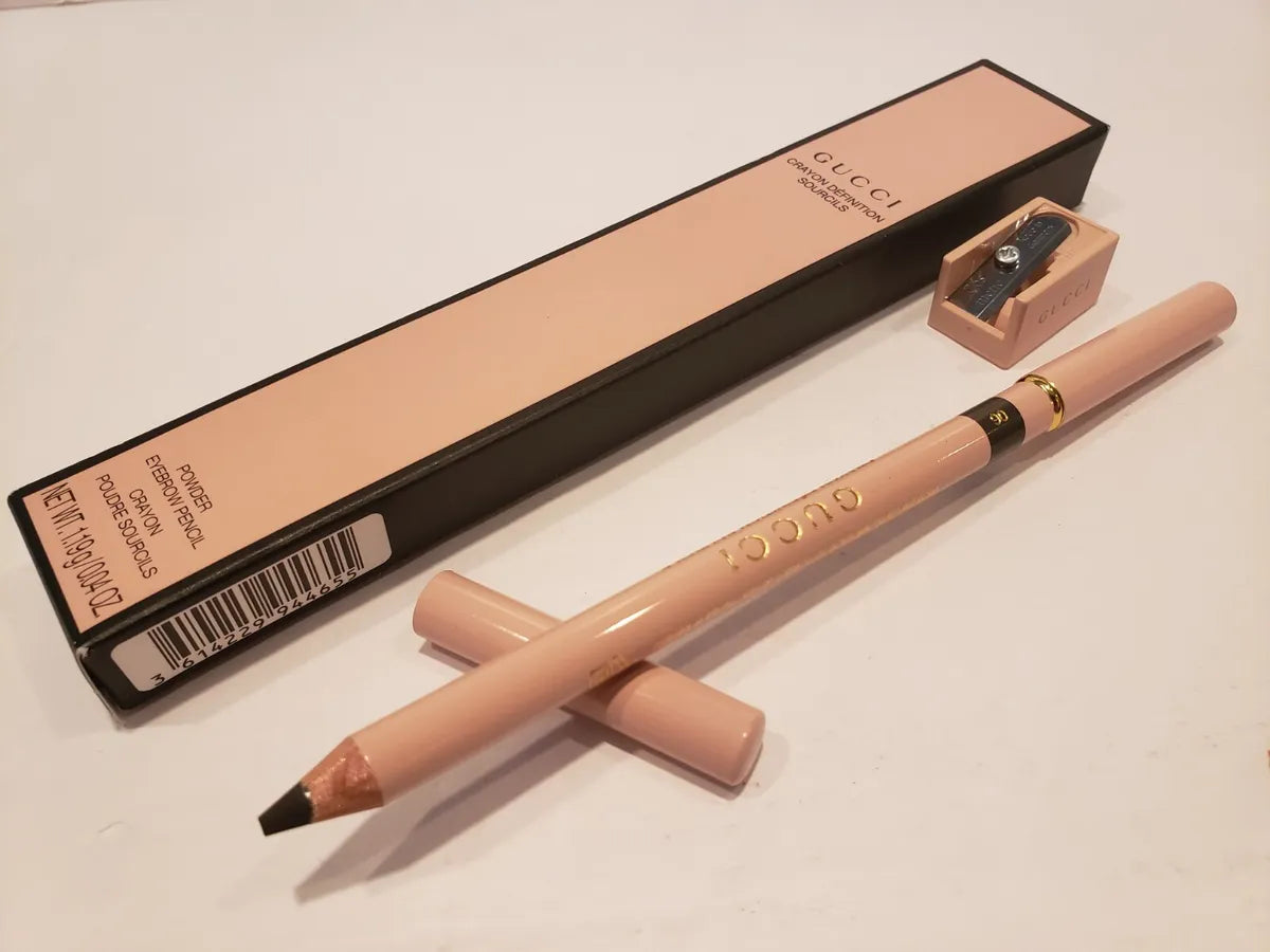Gucci - Crayon Defination Sourcils - Powder Eyebrow Pencil 06  Noir