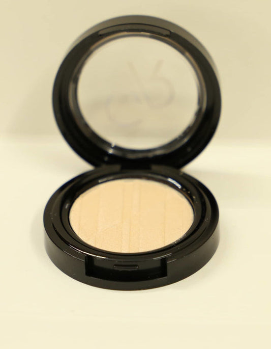Golden Rose - 102 Silky Touch Pearl Eyeshadow