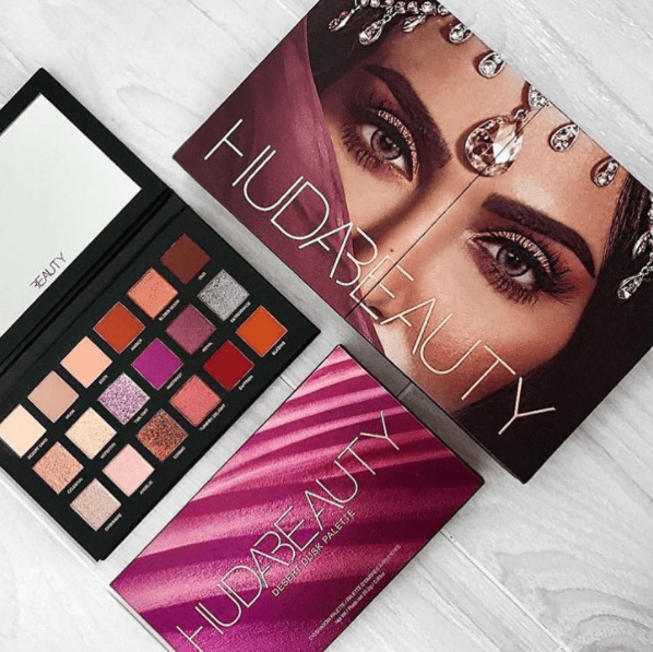 Huda Beauty Desert Dusk Eyeshadow Palette - Highfy.pk